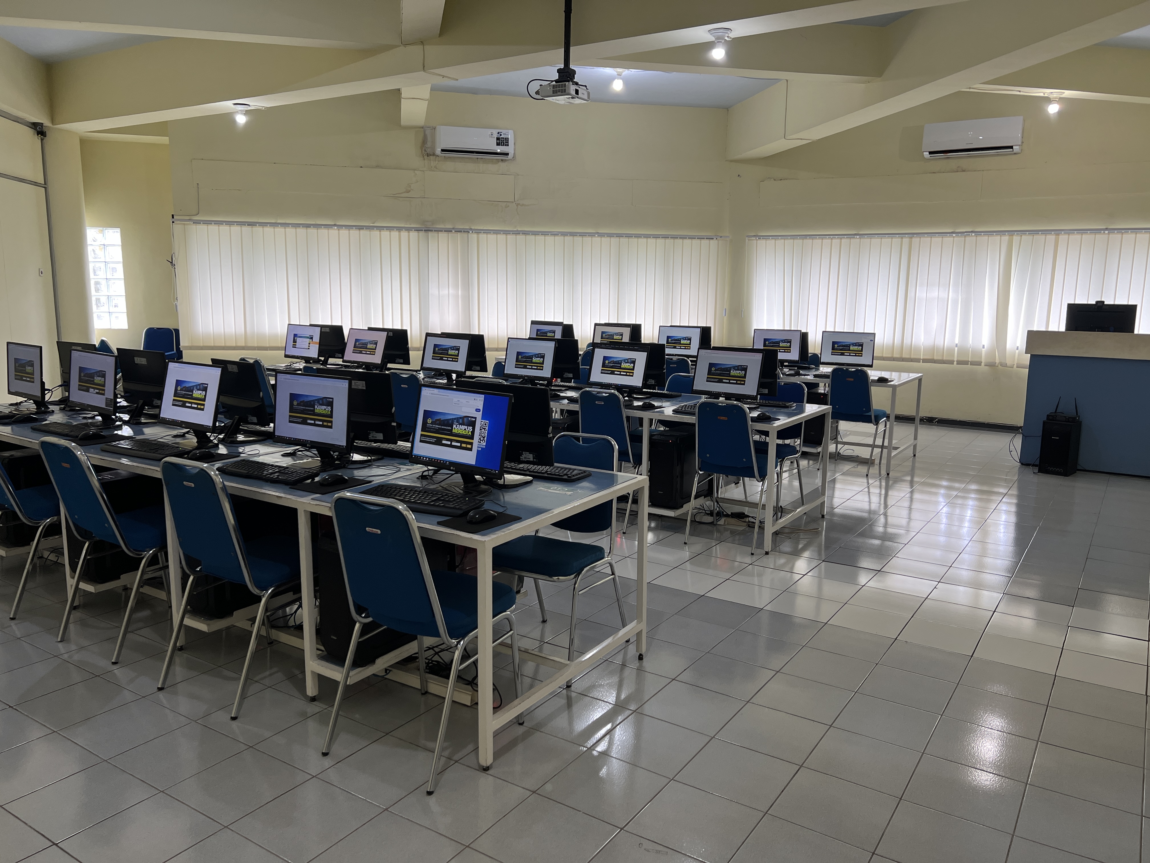 Fakultas Teknologi Informasi Universitas Merdeka Malang